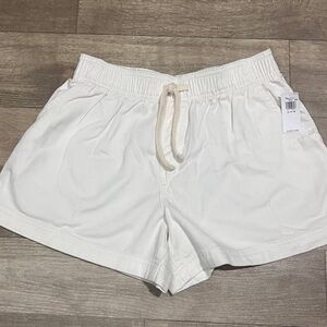 Old Navy High Rise Shorts Size XL (14-16) White Casual Shorts